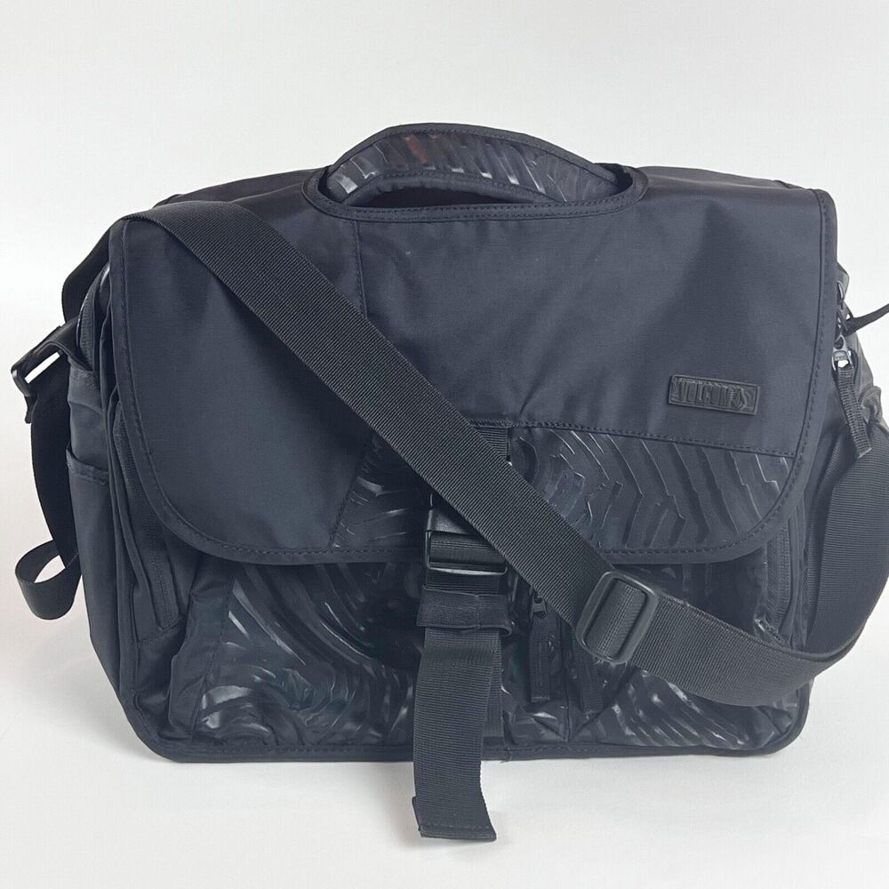 Volcom Messenger Bag Laptop Computer Corporate Black 2 Padded Sleeves Top Handle